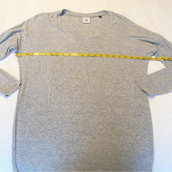 CAbi Serenity V Neck Oversized Gray Top #3052 - Small - Picture 10 of 12